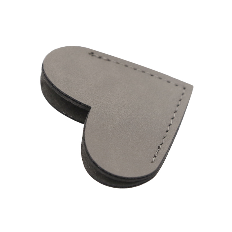 Marcapáginas en forma de corazón de polipiel láser