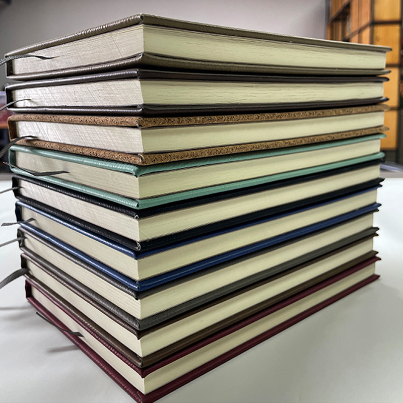 Libro de bocetos de polipiel laserable de 7 x 9 3/4 Libro de bocetos de polipiel laserable de 7 x 9 3/4