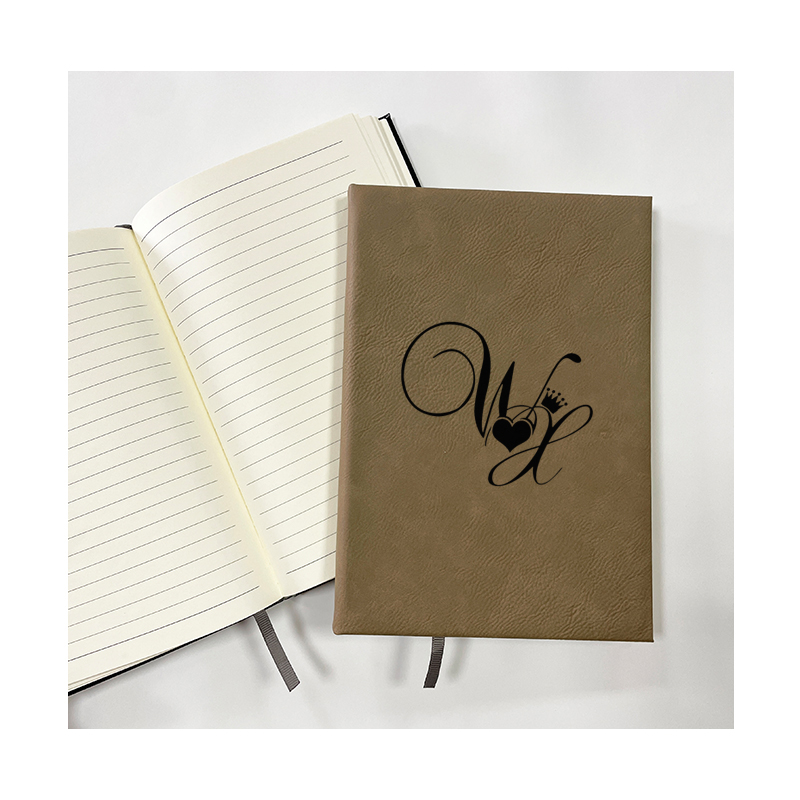 Diarios de cuero sintético de 7' x 9 3/4' Diarios de cuero sintético de 7' x 9 3/4'