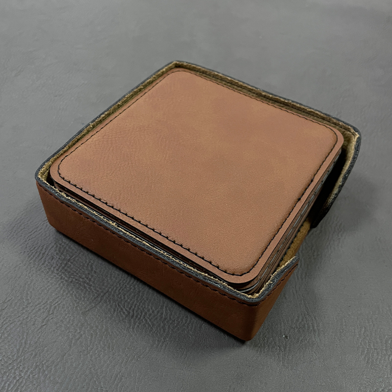 Posavasos de cuero sintético cuadrados de 4' x 4' Posavasos de cuero sintético cuadrados de 4' x 4'