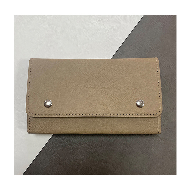 Caja de naipes de piel sintética laserable Caja de naipes de piel sintética laserable