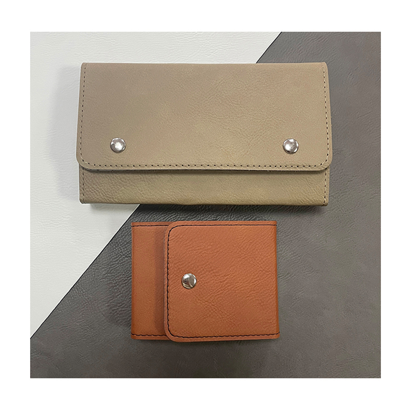 Caja de naipes de piel sintética laserable Caja de naipes de piel sintética laserable