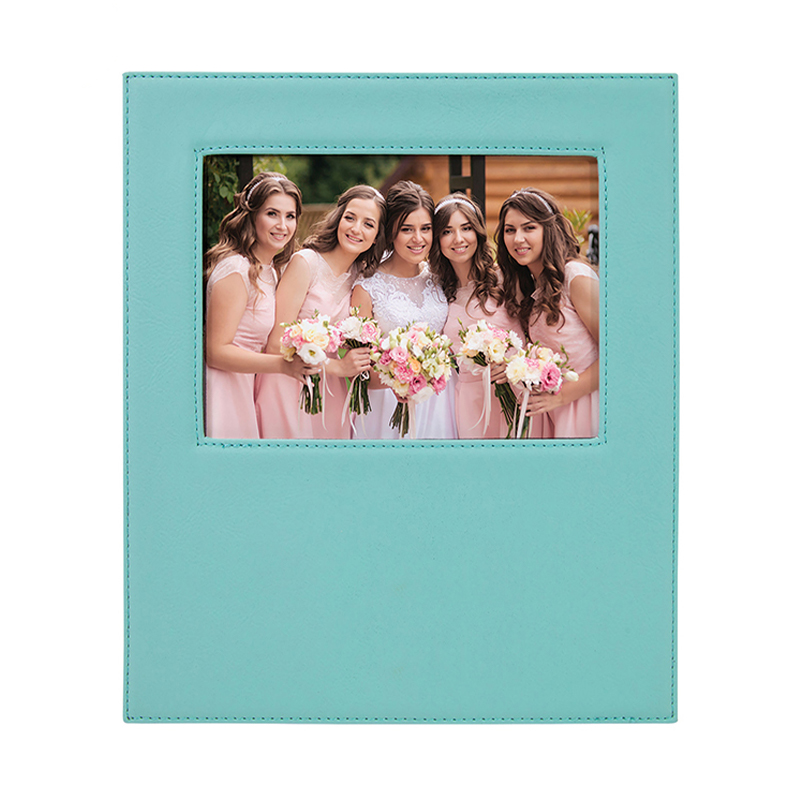 Marco de fotos de cuero sintético de 5' x 7' con área de grabado de 4 1/4' x 8 7/8' Marco de fotos de cuero sintético de 5' x 7' con área de grabado de 4 1/4' x 8 7/8'