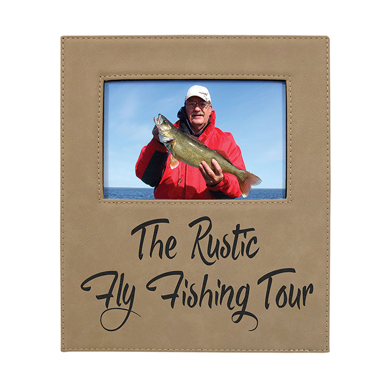 Marco de fotos de cuero sintético de 5' x 7' con área de grabado de 4 1/4' x 8 7/8' Marco de fotos de cuero sintético de 5' x 7' con área de grabado de 4 1/4' x 8 7/8'