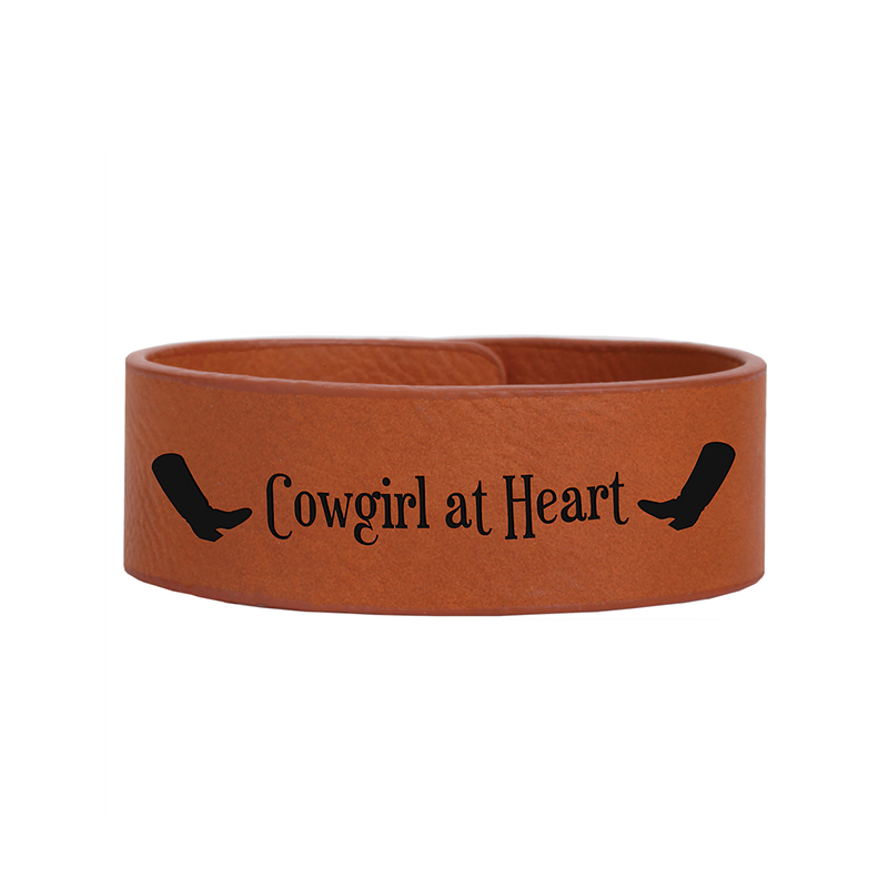 Pulsera de cuero sintético láser de 9 1/2' x 2' Pulsera de cuero sintético láser de 9 1/2' x 2'