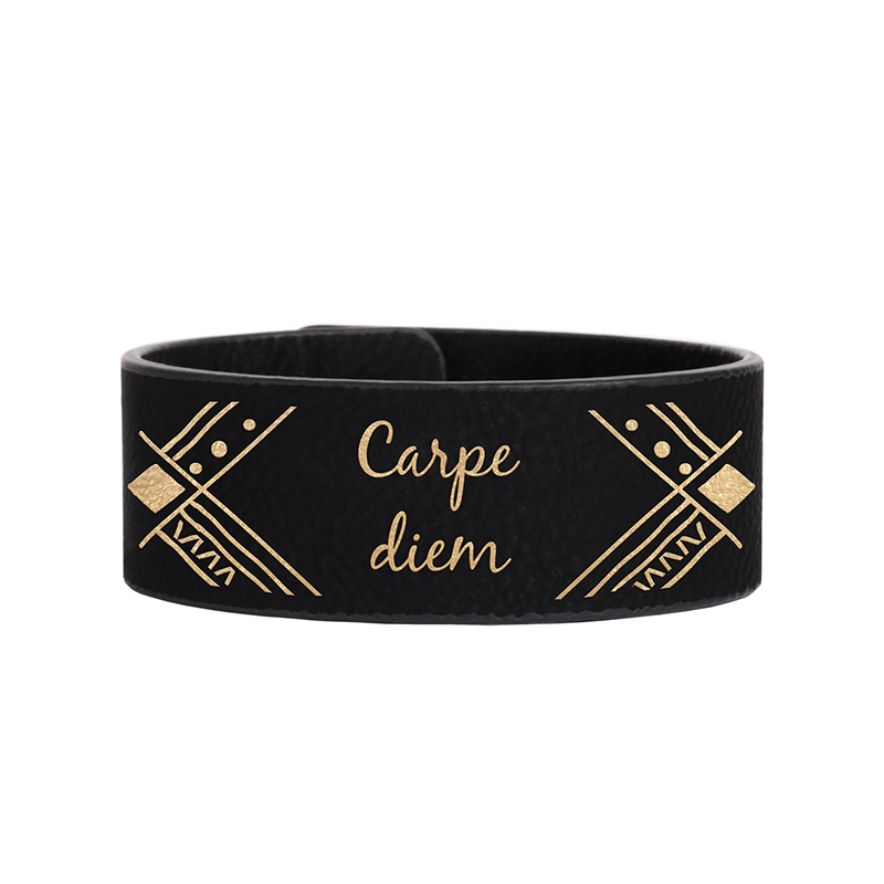 Pulsera de cuero sintético con láser de 8 1/2' x 3/4' Pulsera de cuero sintético con láser de 8 1/2' x 3/4'