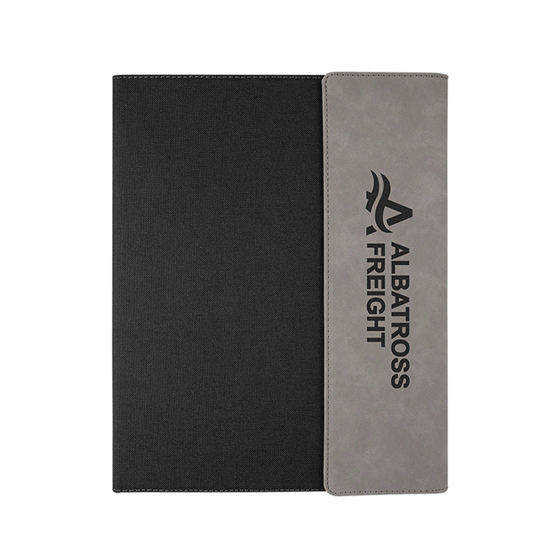 Lienzo de 9 1/2' × 12' con portafolios de polipiel Lienzo de 9 1/2' × 12' con portafolios de polipiel