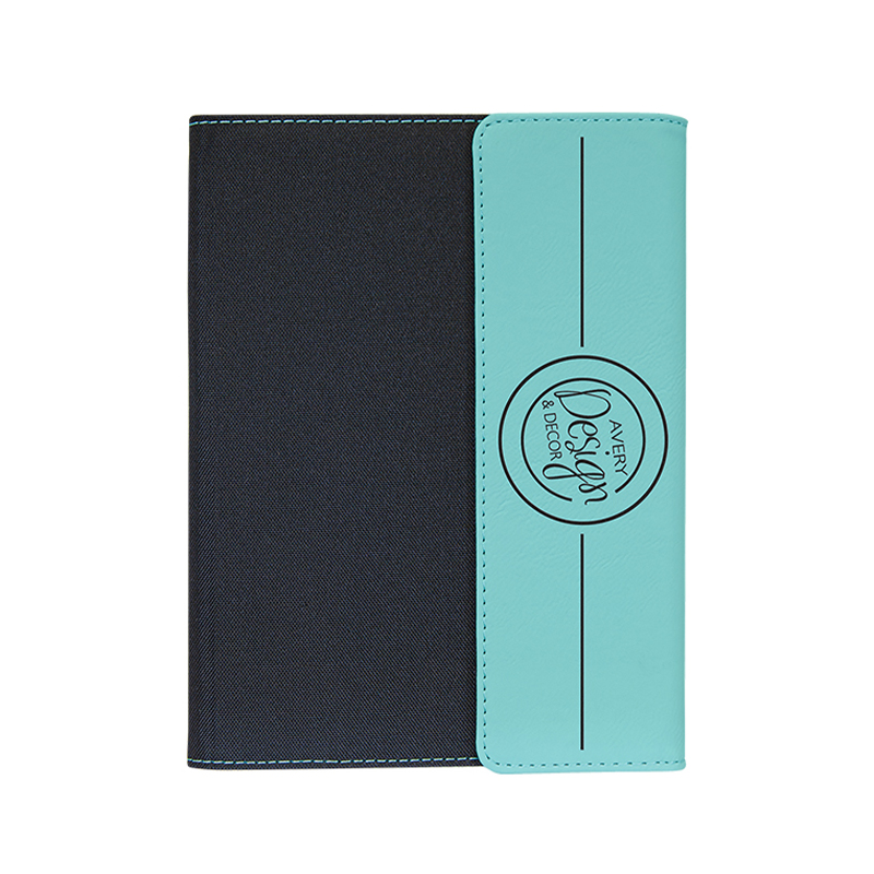 Lienzo de 7' × 9' con portafolios de polipiel Lienzo de 7' × 9' con portafolios de polipiel